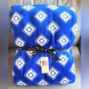 Vera Bradley Royal Blue and White Geo Oversized XL Plush Throw Blanket